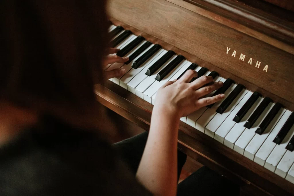 Sheet music for piano and violin