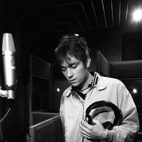 Blur Blur, Closet Romantic, Piano, Vocal & Guitar (Right-Hand Melody)