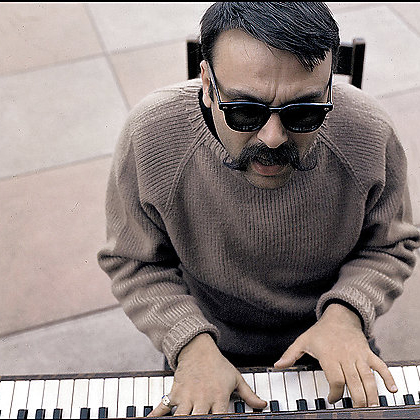 Vince Guaraldi Vince Guaraldi, Happiness Theme, Easy Piano