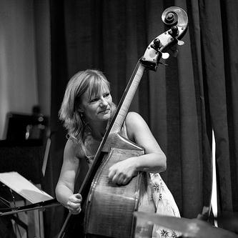 Helle Marstrand Helle Marstrand, Lukketid, Piano, Vocal & Guitar (Right-Hand Melody)