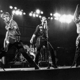 The Clash The Clash, Police And Thieves, Lyrics & Chords