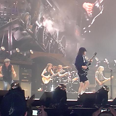 AC/DC Download Printable PDF Score Easily Download AC/DC Printable PDF piano music notes, guitar tabs for Guitar Tab. Transpose or transcribe this score in no time - Learn how to play song progression.