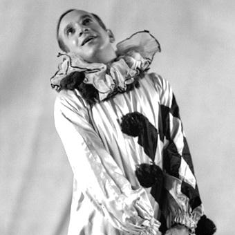 Al Jolson Profile piano notes, guitar tabs for Ukulele. Easy to transpose or transcribe. Learn how to play, download song progression by artist