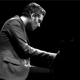 Dustin O'Halloran Profile piano notes, guitar tabs for Piano Solo. Easy to transpose or transcribe. Learn how to play, download song progression by artist