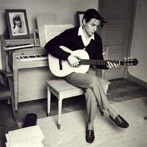 Antonio Carlos Jobim How Insensitive (Insensatez) Profile Image