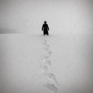 Rupert Jones Footprints In The Snow Profile Image